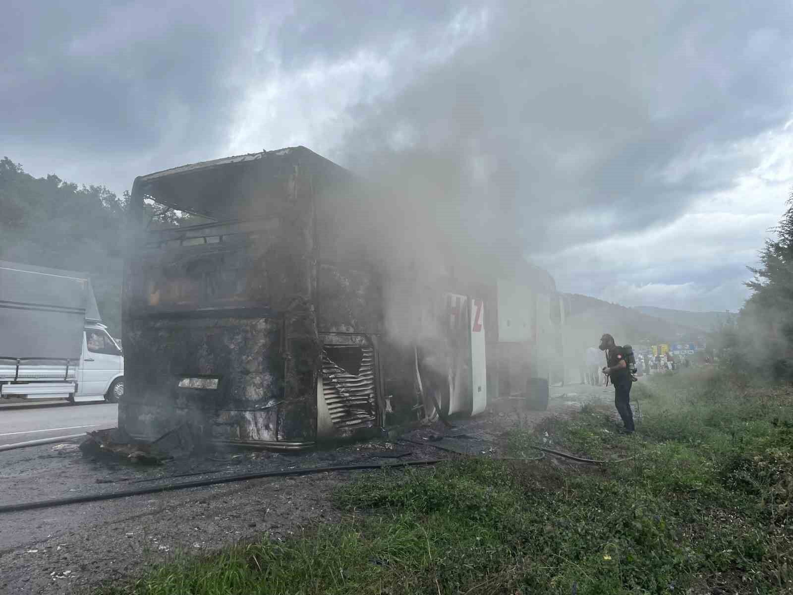 Samsun'da otobüs yangını: Yolcular tahliye edildi
