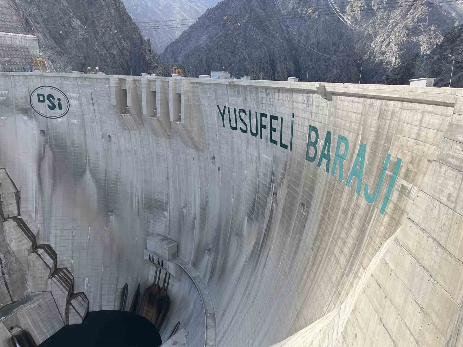 Yusufeli Barajı'nın yapımının önüne muhalefetin kurduğu baraj, ülkeyi yaklaşık 50 milyar liraya yakın zarara uğrattı